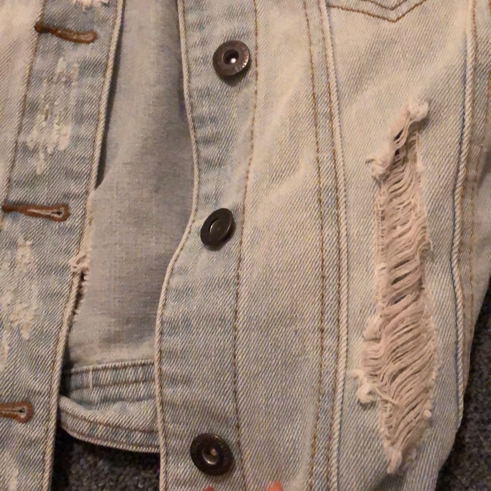Jean jacket - Picture 2 of 3